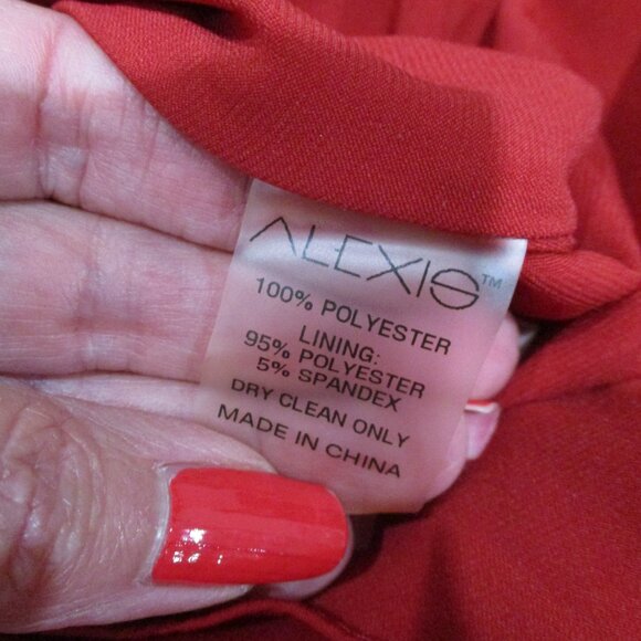 Alexis Sleeveless Button Front Shift Dress - Picture 6 of 6